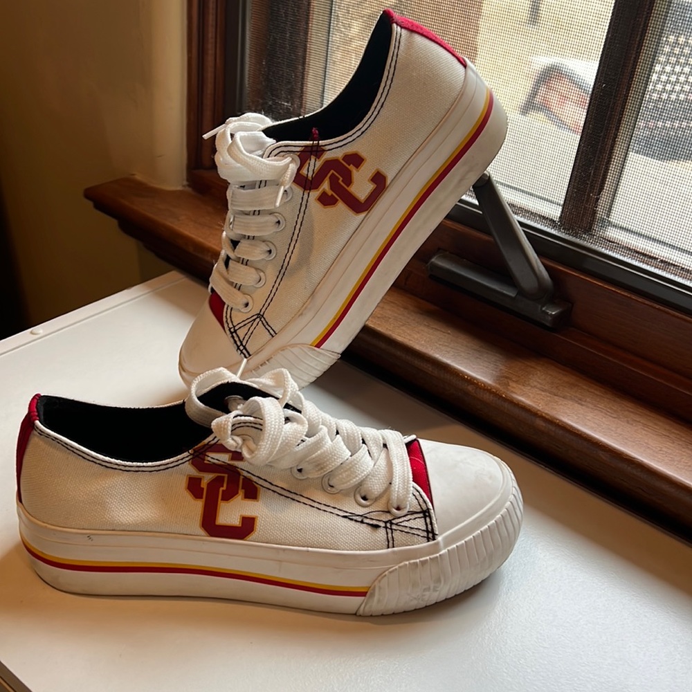 USC University of Southern California Sneakwrs